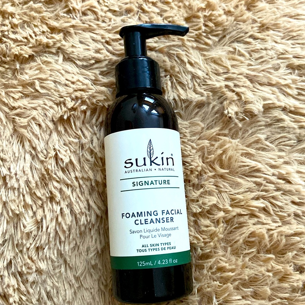 NWOT Foaming facial cleanser